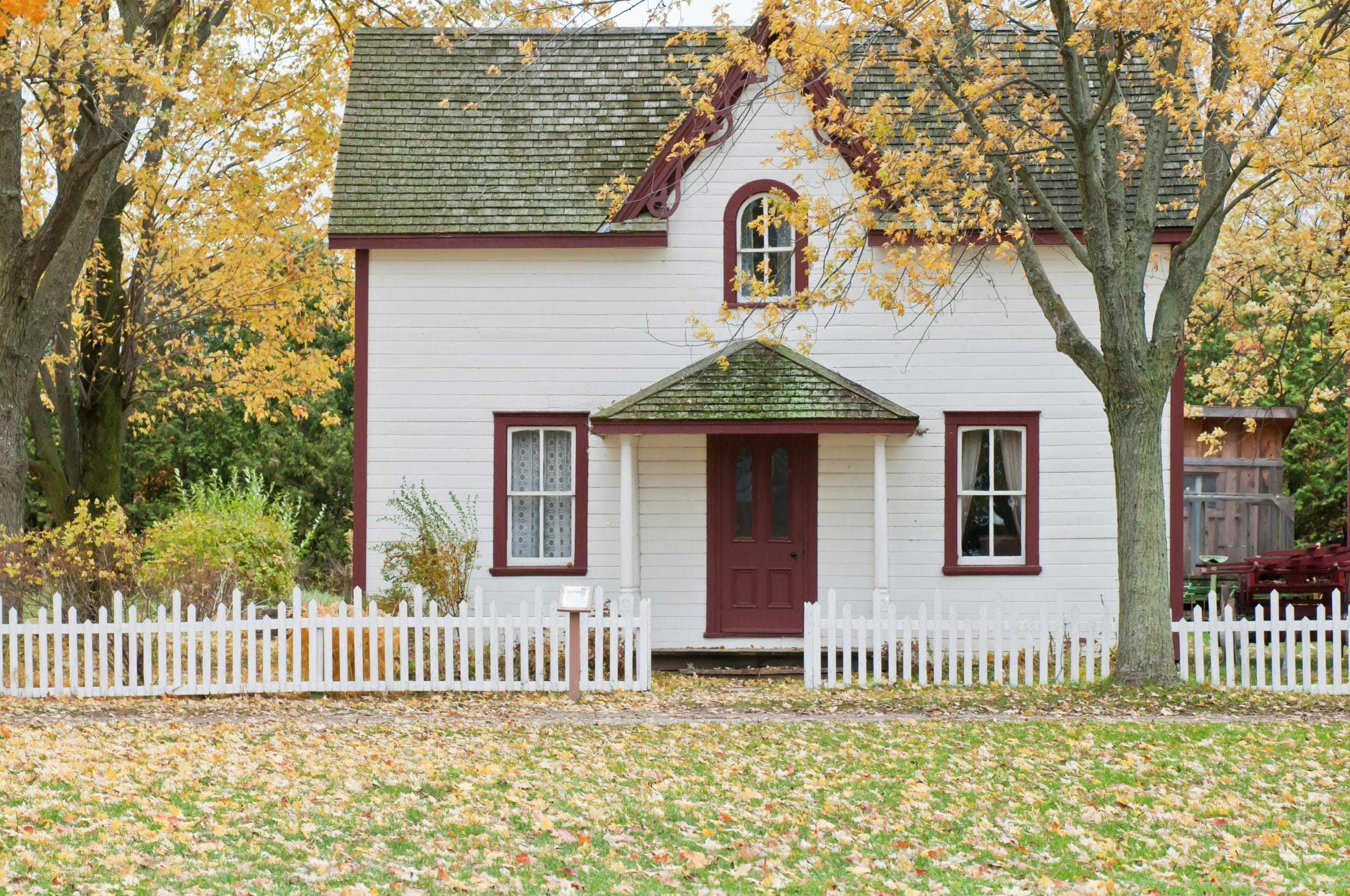 Ways to Make Your House Cozy for Fall Showings